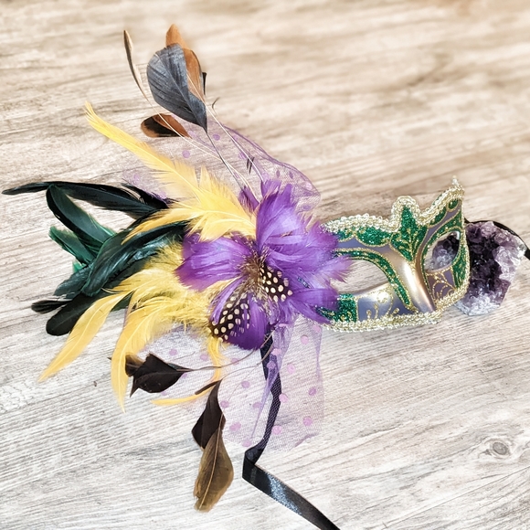 Ladies Mardi Gras Mask 2022 Mardi Gras Ball Formal Attire Exotic Feathered Mask - Picture 12 of 12